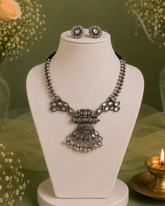 Ruhanika Necklace