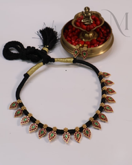 Moksha – Premium Kemp Black Thread Dori Necklace Set