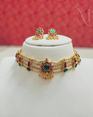 Pallavi Traditional Palakka Choker