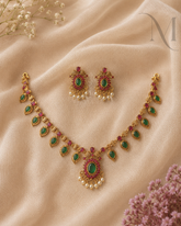 Haripriya Necklace Set