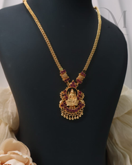 Lakshmi Necklace with white/red stones