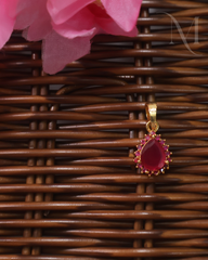 Single Stone Pendant