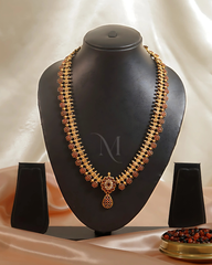 Ruby Floral Gold Necklace – Elegant Traditional Design