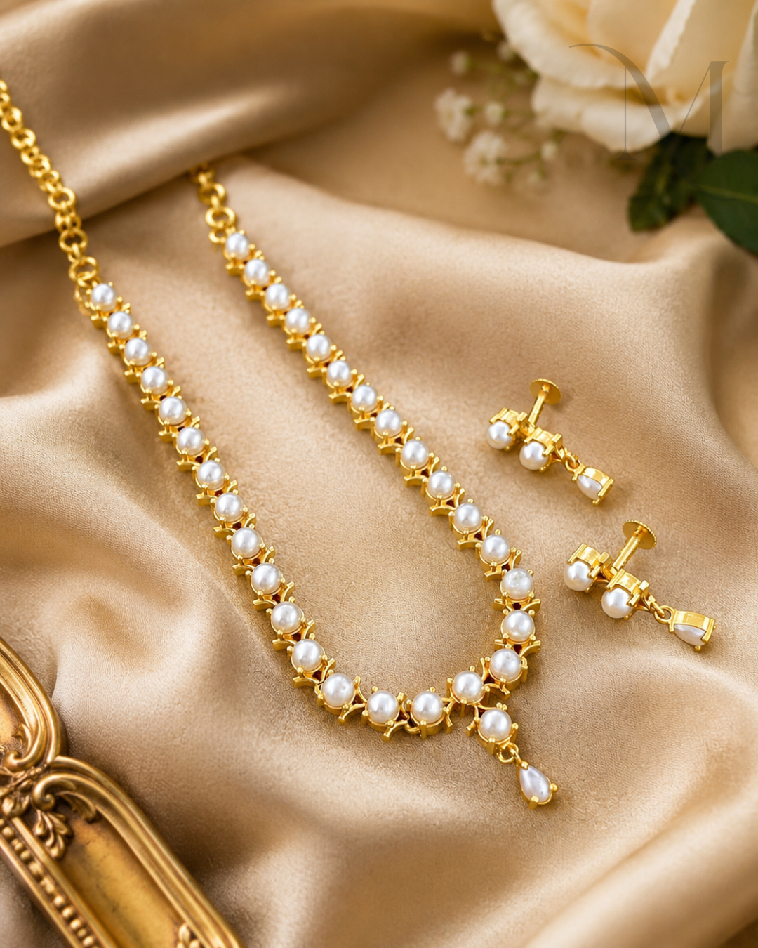Mridula Pearl Necklace Set