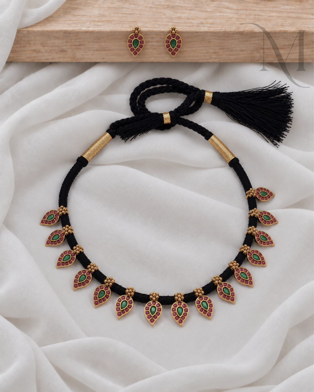 Moksha – Premium Kemp Black Thread Dori Necklace Set