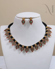 Moksha – Premium Kemp Black Thread Dori Necklace Set