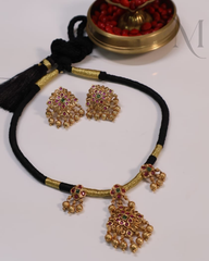 Maya – Premium Black Thread Necklace Set