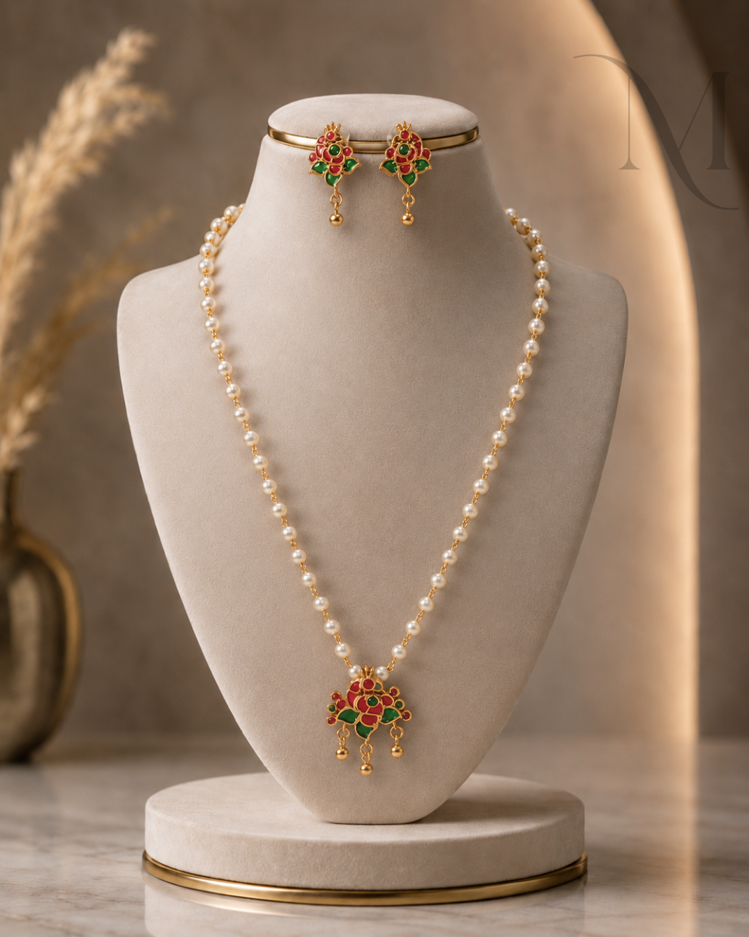 Muktamala Pearl Pendant Set