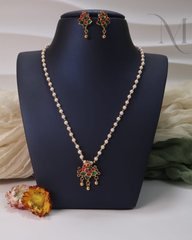 Muktamala Pearl Pendant Set