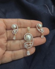 Misha Pearl & Diamond Replica Pendant Set ✨