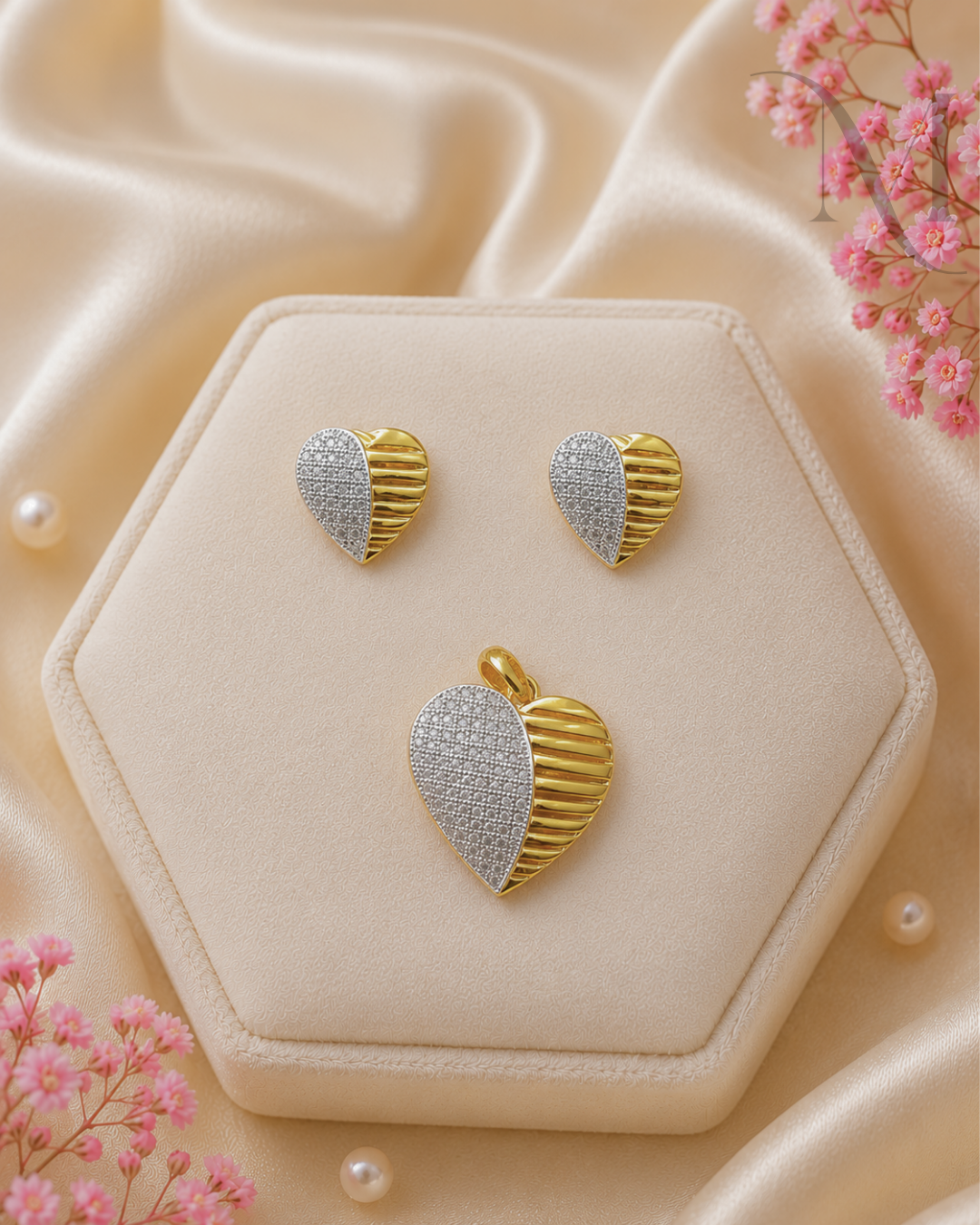 Esha Heart Pendant Set ✨