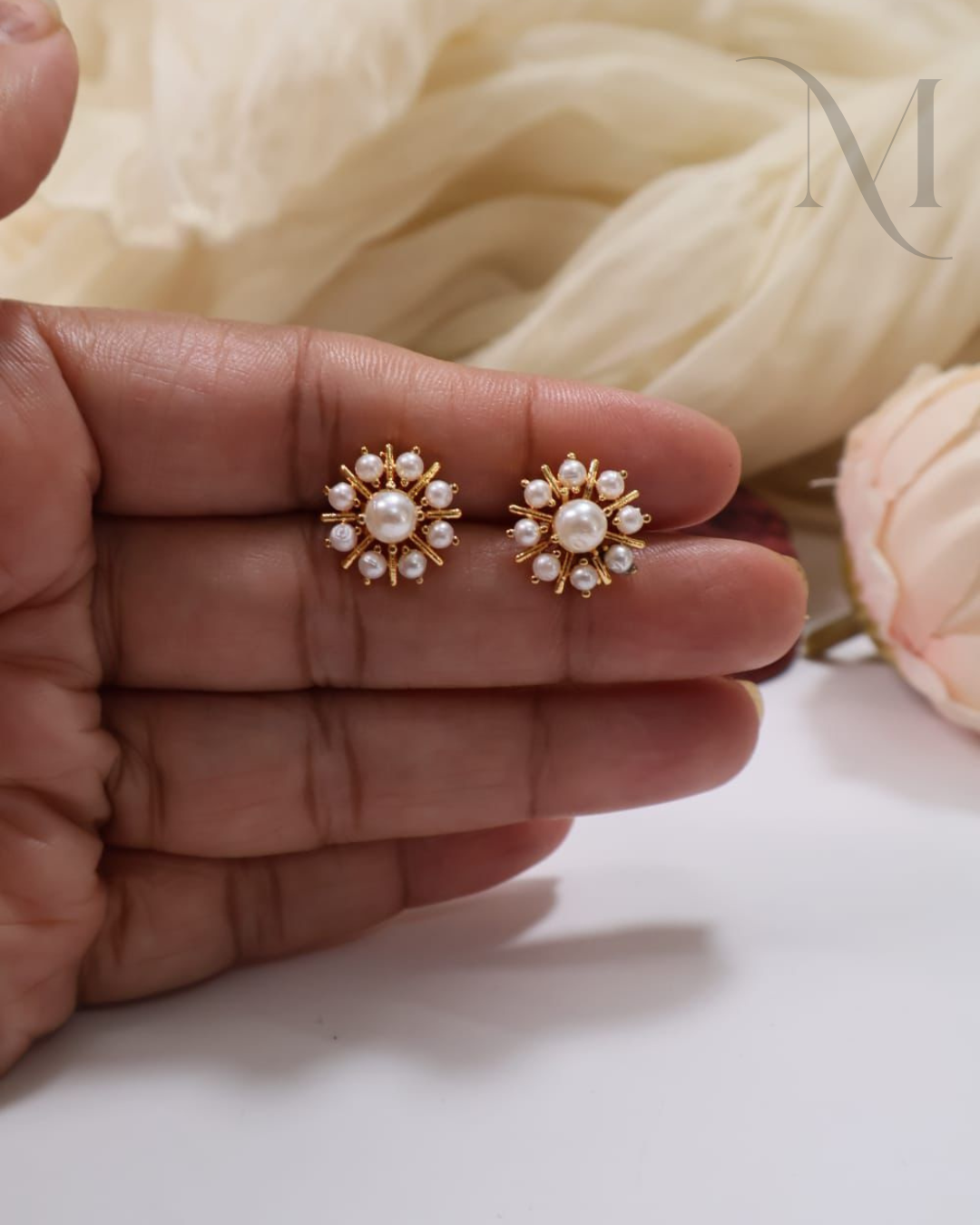 Pavizhamalli Studs