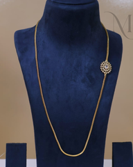 White Stone Mugappu Chain