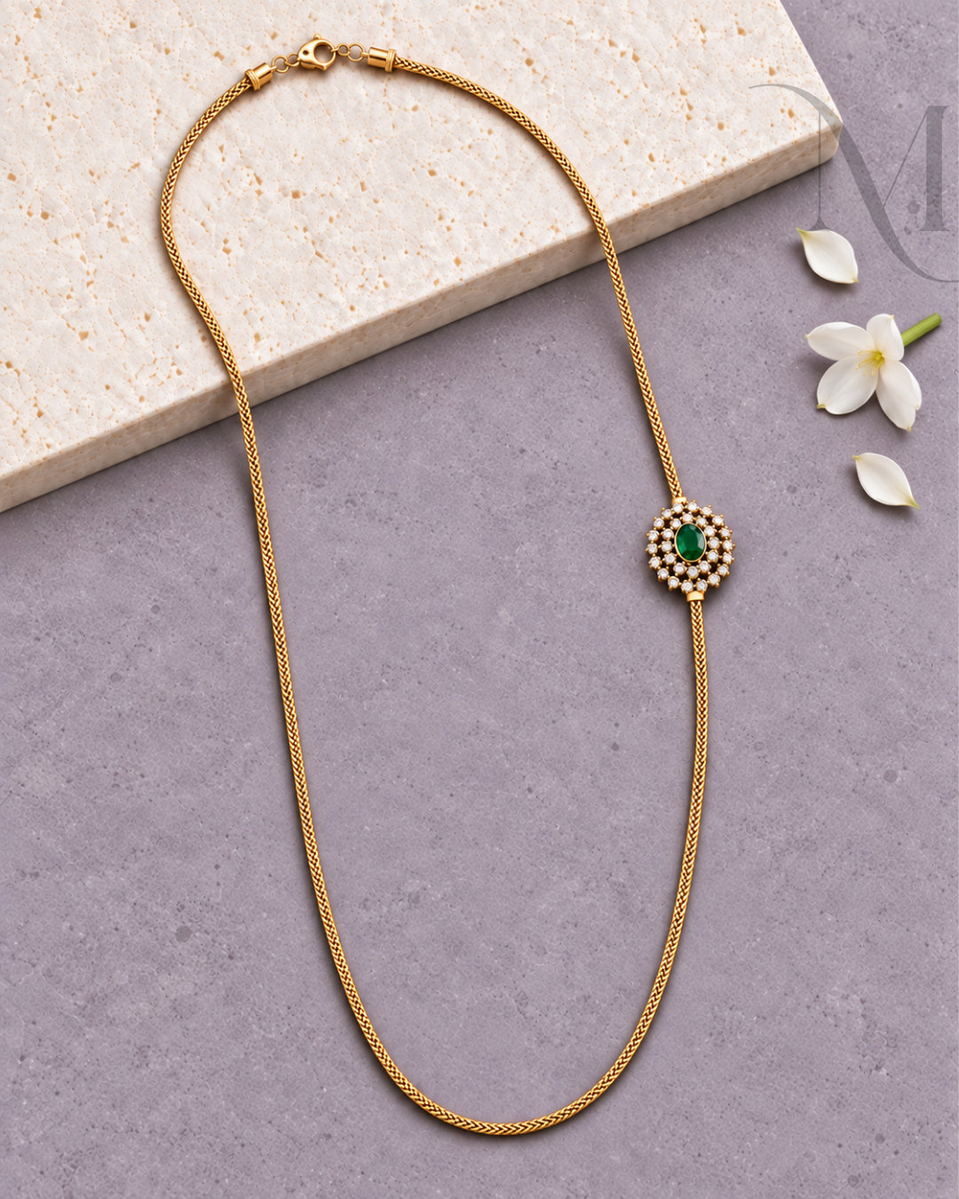 Green Stone Mugappu Chain