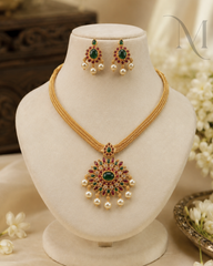 Ranjitha Pendant Necklace Set – Red n Green