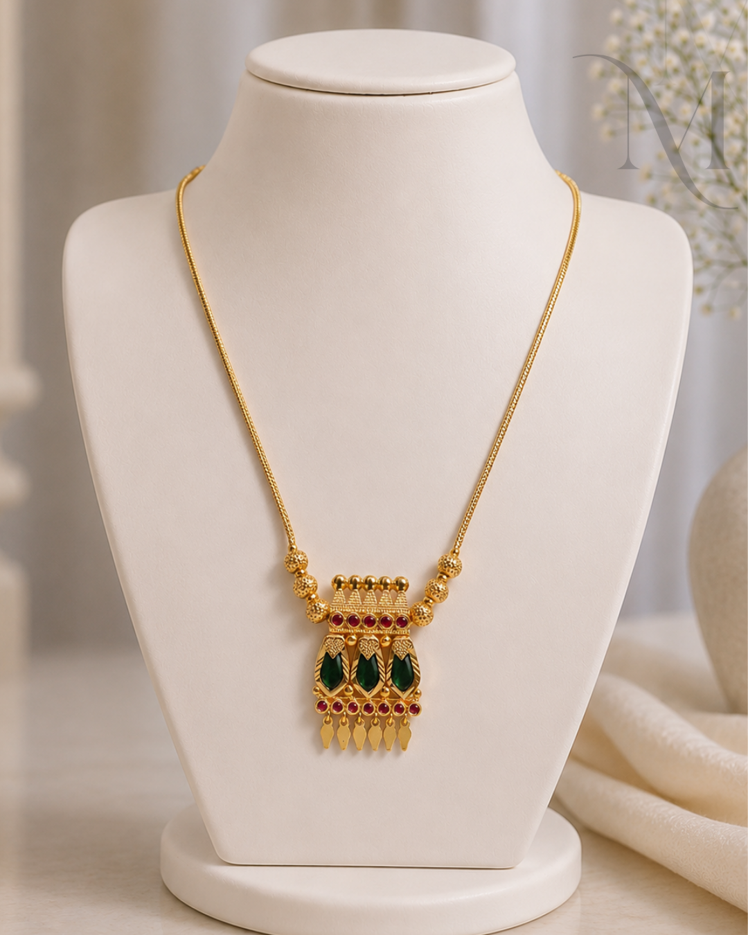 Nagapadam Ilakkathali Pendant Necklace