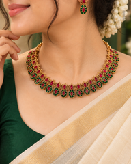 Non-Idol Red & Green Oval Necklace Set