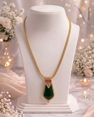 Nagapadam Pendant with 8 pidi Chain