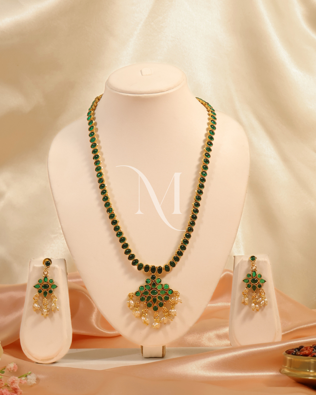 Grace in Green: Palakka-Inspired Necklace Set