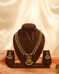 Divine Grace: Lakshmi Temple Necklace Set