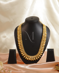 Golden Heritage: Classic Mango Motif Haram