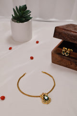 GREEN NECKLACE
