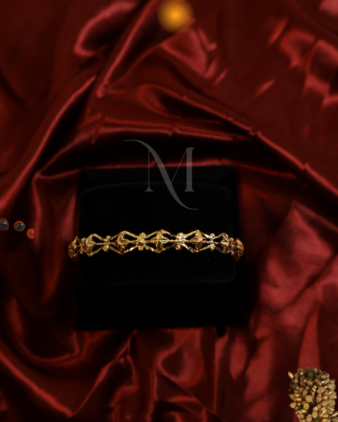 Elegant Floral-Inspired Gold Bangle