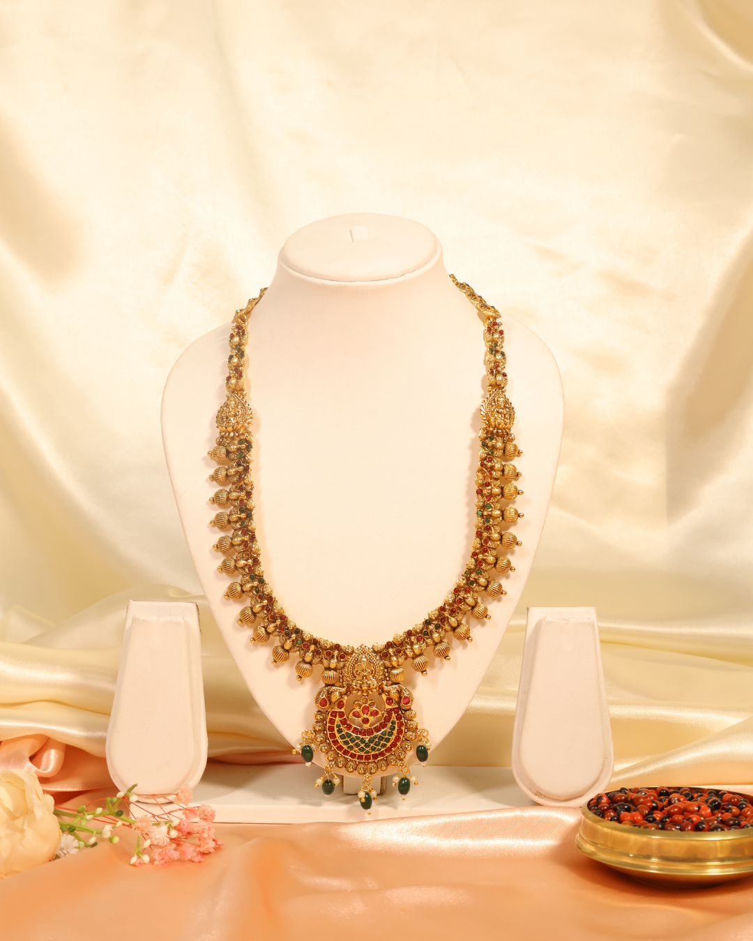 Traditional Temple Necklace with Intricate Lakshmi Pendant