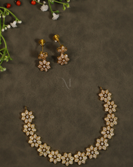 Golden Blossom – Diamond Floral Choker