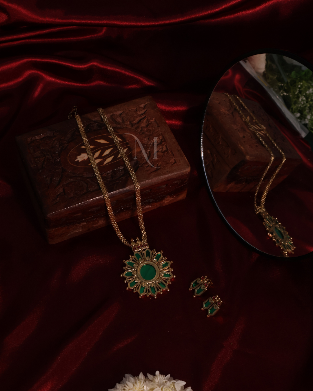 Royal Green Sunburst Pendant Necklace Set