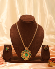 Royal Green Sunburst Pendant Necklace Set