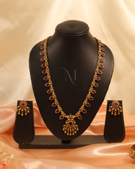 Classic Gold Necklace Set with Red Stone Drops