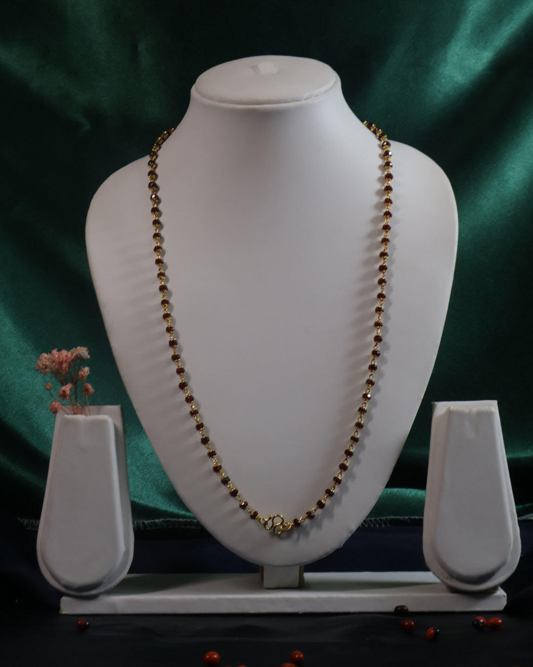 Elegant Maroon and Gold Bead Chain Necklace