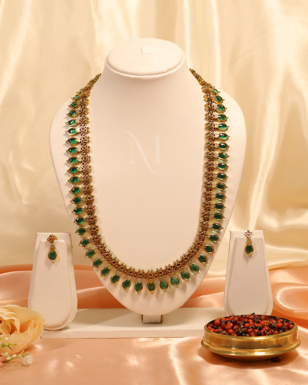 Majestic Emerald Gold Necklace Set