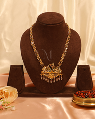Regal Swan Motif Gold Necklace